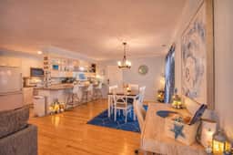 Coastal Bliss Hideaway *Prime Location