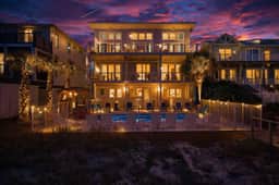 OceanFront - X5 Master bedrooms - Beach Front Pool & Tiki bar