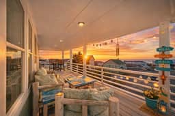Tidal View Sanctuary Just Steps from the Ocean!