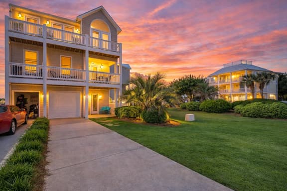 Pelican's Rest | Ocean View + Pool + 200 Steps to Beach